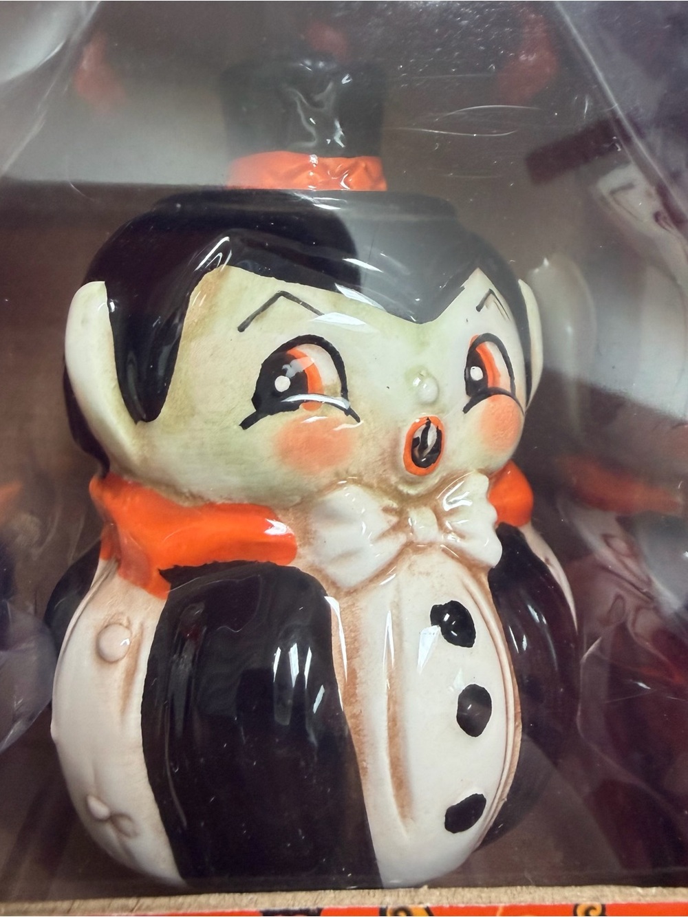 Johanna Parker Halloween Black and Orange Vampire Salt & Pepper Shakers - Picture 5 of 5